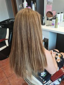 Veresegyház Gödöllő Szada Erdőkertes Őrbottyán Vágás Festés Fonás Hajhosszabbítás Ombre, Balayage, Brazil hajhosszabbítás, hőillesztéses, kerationos hajszerkezetépítés holland fonás hapánt fonás