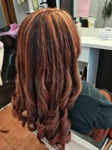 Veresegyház Gödöllő Szada Erdőkertes Őrbottyán Vágás Festés Fonás Hajhosszabbítás Ombre, Balayage, Brazil hajhosszabbítás, hőillesztéses, kerationos hajszerkezetépítés holland fonás hapánt fonás