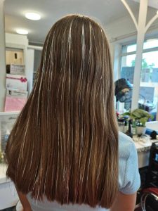 Veresegyház Gödöllő Szada Erdőkertes Őrbottyán Vágás Festés Fonás Hajhosszabbítás Ombre, Balayage, Brazil hajhosszabbítás, hőillesztéses, kerationos hajszerkezetépítés holland fonás hapánt fonás