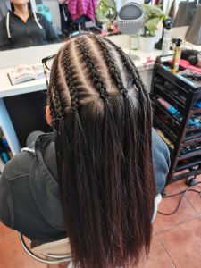 Veresegyház Gödöllő Szada Erdőkertes Őrbottyán Vágás Festés Fonás Hajhosszabbítás Ombre, Balayage, Brazil hajhosszabbítás, hőillesztéses, kerationos hajszerkezetépítés holland fonás hapánt fonás