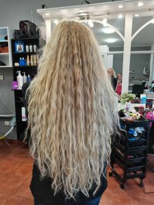 Veresegyház Gödöllő Szada Erdőkertes Őrbottyán Vágás Festés Fonás Hajhosszabbítás Ombre, Balayage, Brazil hajhosszabbítás, hőillesztéses, kerationos hajszerkezetépítés holland fonás hapánt fonás