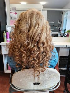 Veresegyház Gödöllő Szada Erdőkertes Őrbottyán Vágás Festés Fonás Hajhosszabbítás Ombre, Balayage, Brazil hajhosszabbítás, hőillesztéses, kerationos hajszerkezetépítés holland fonás hapánt fonás