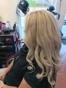 Veresegyház Gödöllő Szada Erdőkertes Őrbottyán Vágás Festés Fonás Hajhosszabbítás Ombre, Balayage, Brazil hajhosszabbítás, hőillesztéses, kerationos hajszerkezetépítés holland fonás hapánt fonás