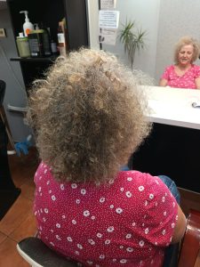 Veresegyház Gödöllő Szada Erdőkertes Őrbottyán Vágás Festés Fonás Hajhosszabbítás Ombre, Balayage, Brazil hajhosszabbítás, hőillesztéses, kerationos hajszerkezetépítés holland fonás hapánt fonás