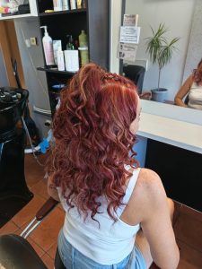 Veresegyház Gödöllő Szada Erdőkertes Őrbottyán Vágás Festés Fonás Hajhosszabbítás Ombre, Balayage, Brazil hajhosszabbítás, hőillesztéses, kerationos hajszerkezetépítés holland fonás hapánt fonás